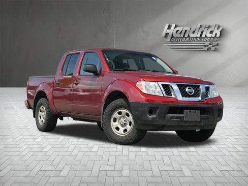 Used 2017 Nissan Frontier S w/ S Work Truck Package (4X4) image 2