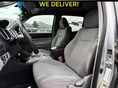 Used 2015 Toyota Tacoma PreRunner w/ TRD Off-Road Package RWD image 9