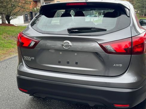 Used 2019 Nissan Rogue Sport S AWD/4WD image 23
