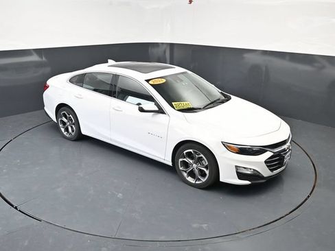 Used 2024 Chevrolet Malibu LT FWD image 11