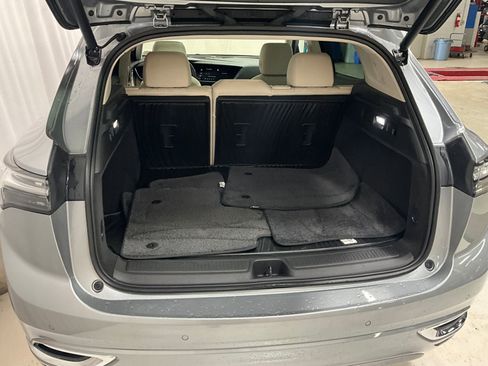 Used 2023 Buick Envision Avenir image 23