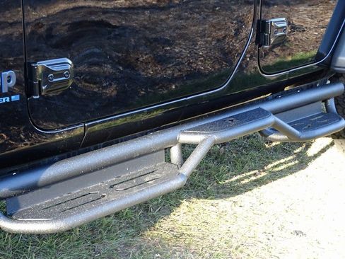 Used 2023 Jeep Wrangler Unlimited Rubicon 4xe w/ Cold Weather Group image 24