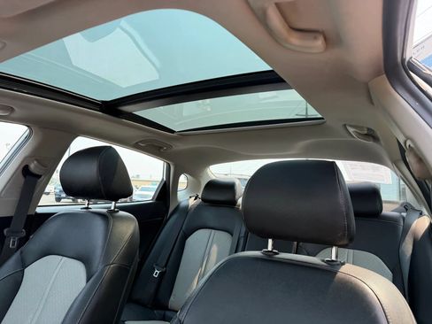 Used 2020 Kia Optima Premium FWD image 26