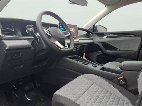 New 2026 Volkswagen Tiguan S image 15