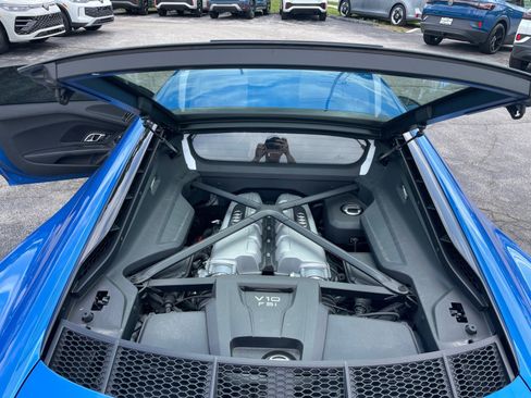 Used 2023 Audi R8 V10 performance RWD image 10
