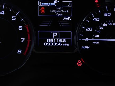 Used 2018 Subaru Forester 2.5i Premium image 12