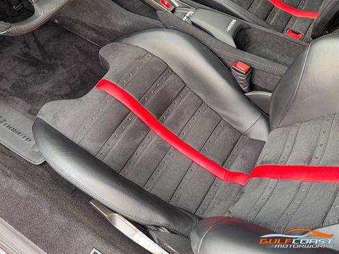 Used 2021 Ferrari F8 Tributo image 23