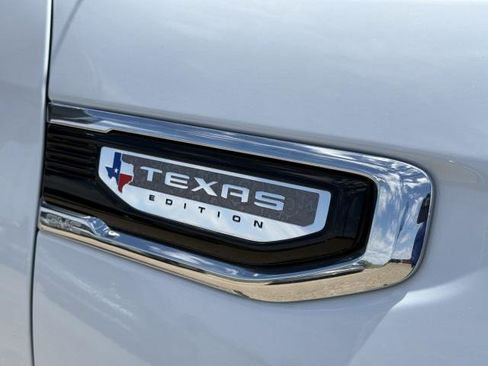 New 2026 GMC Sierra 1500 SLT RWD image 15