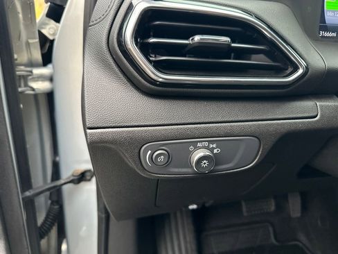 Certified 2023 Chevrolet Bolt EUV LT w/ Comfort Package image 16