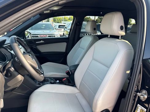 Used 2021 Volkswagen Tiguan SE R-Line AWD/4WD image 14