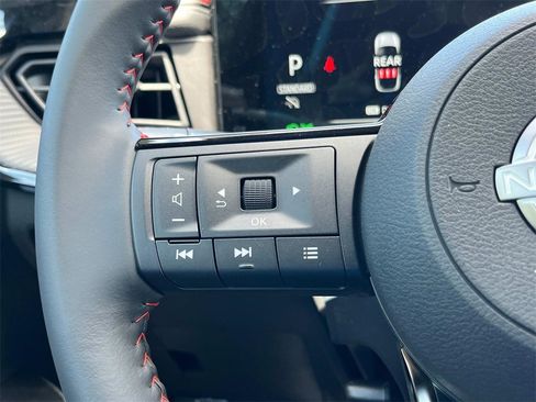 New 2025 Nissan Kicks SR image 22