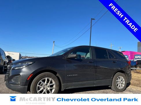 Used 2022 Chevrolet Equinox LS w/ LS Convenience Package image 6