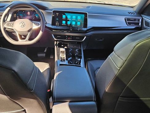 New 2026 Volkswagen Atlas Cross Sport SE AWD/4WD image 8