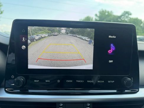 Used 2023 Kia Forte GT-Line w/ GT-Line Technology Package FWD image 17
