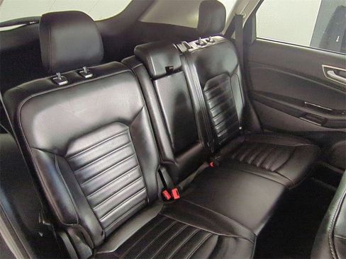 Used 2019 Ford Edge SEL w/ Equipment Group 201A image 27