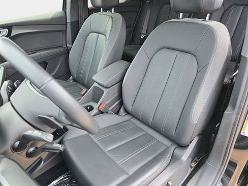 Used 2023 Audi Q4 e-tron Premium Plus w/ Premium Plus RWD image 18
