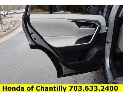 Used 2025 Toyota RAV4 XLE image 23