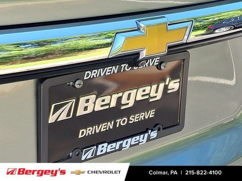 Used 2023 Chevrolet Traverse LT w/ LPO, Floor Liner Package AWD/4WD image 32
