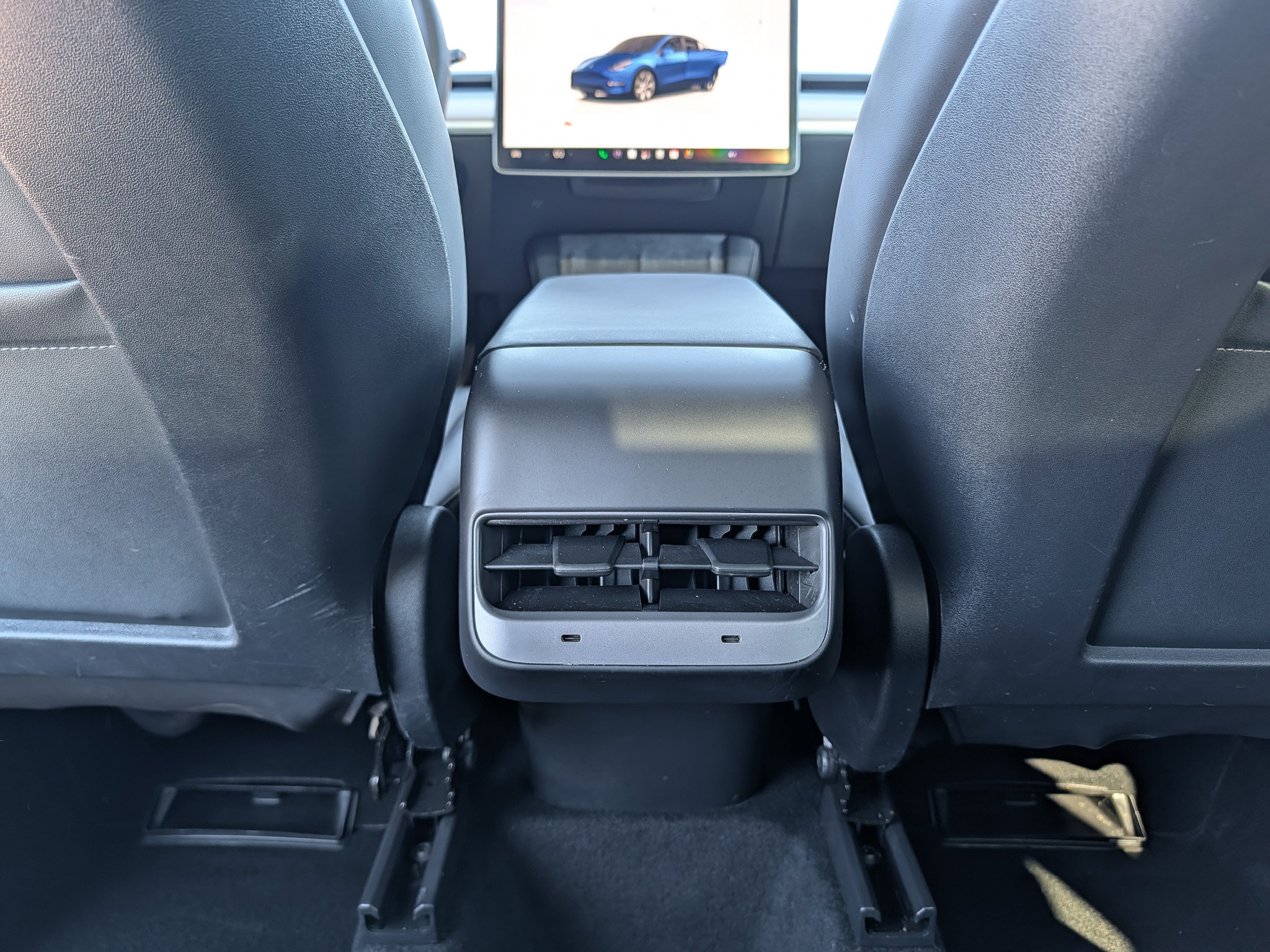 Used 2023 Tesla Model Y Long Range AWD/4WD image 19