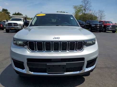Used 2023 Jeep Grand Cherokee L Laredo w/ Luxury Tech Group I AWD/4WD image 8