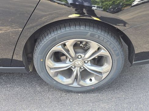 Used 2024 Honda Accord EX image 5