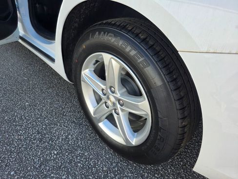 Used 2023 Chevrolet Malibu LS FWD image 16