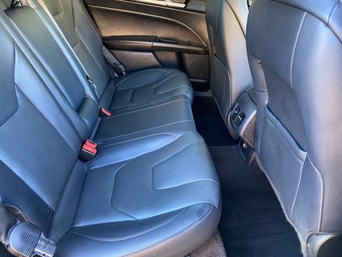 Used 2019 Ford Fusion Energi Titanium image 40