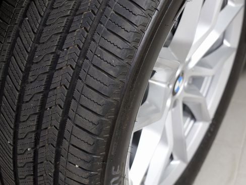 Used 2022 BMW X5 xDrive40i w/ Parking Assistance Package image 66