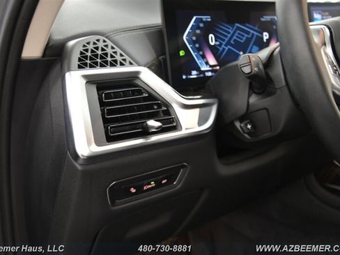 Used 2025 BMW X7 xDrive40i image 30