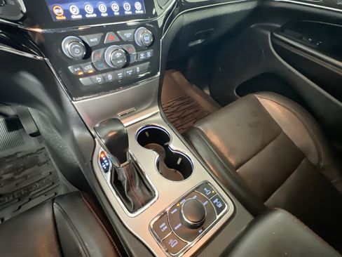 Used 2021 Jeep Grand Cherokee Trailhawk w/ Trailhawk Luxury Group AWD/4WD image 25