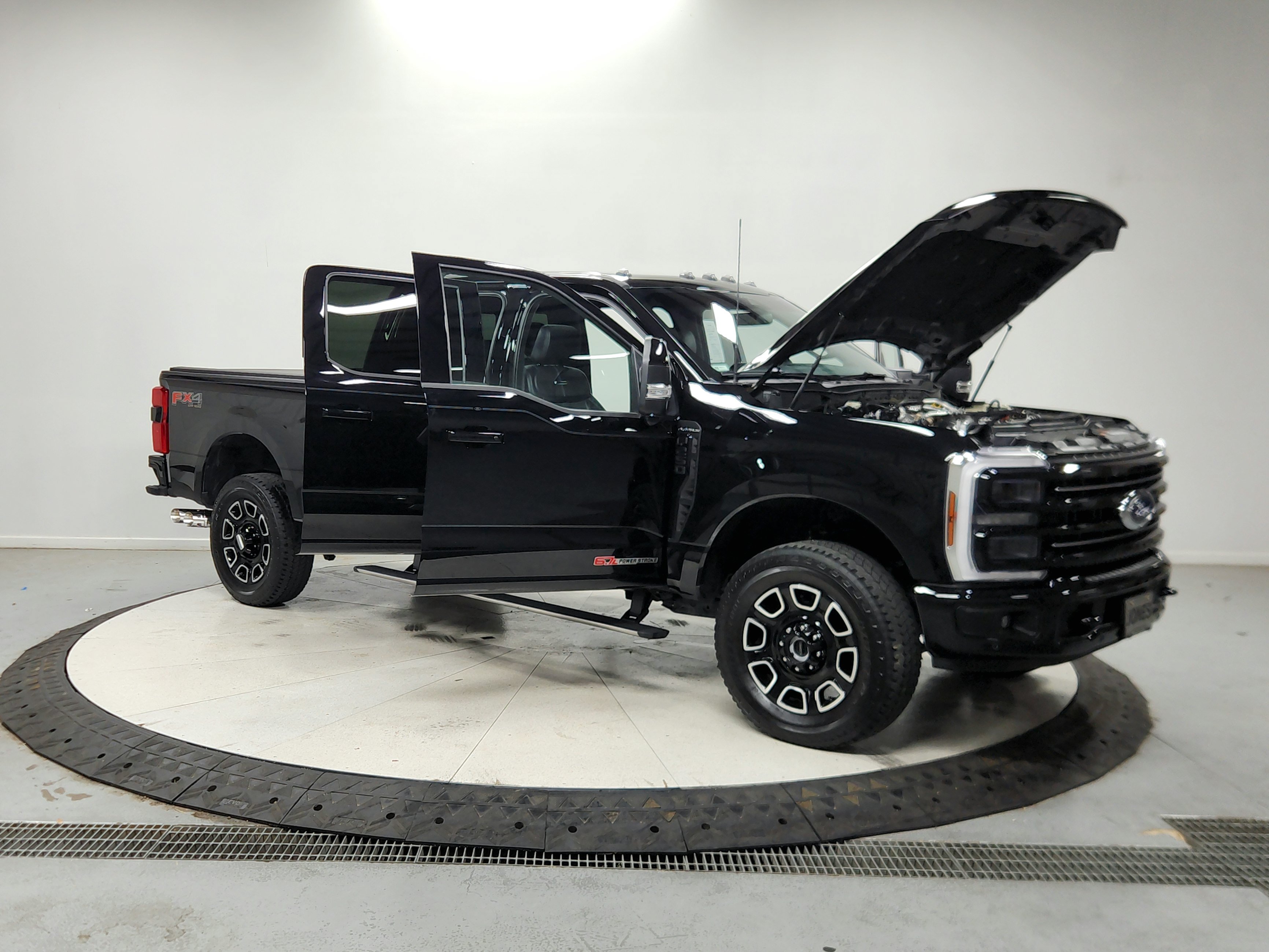 Used 2026 Ford F250 Platinum AWD/4WD image 10
