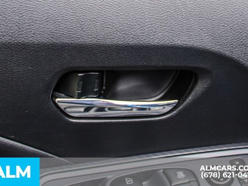 Used 2024 Nissan Versa SV FWD image 35