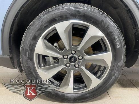 Used 2024 Ford Escape Platinum image 7