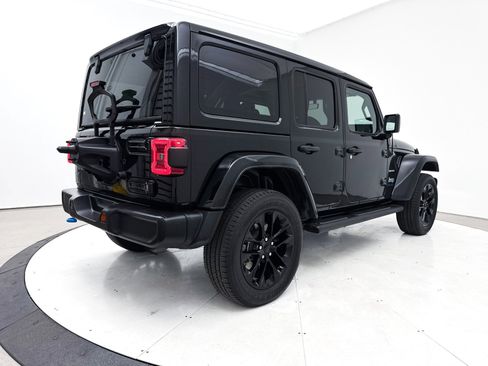 Used 2023 Jeep Wrangler Unlimited Sahara w/ Cold Weather Group image 20