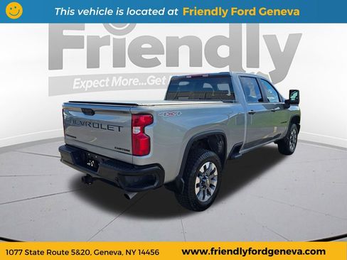 Used 2024 Chevrolet Silverado 2500 Custom w/ Custom Value Package AWD/4WD image 5