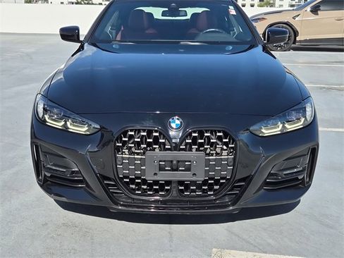 Used 2023 BMW 430i xDrive Coupe w/ M Sport Package image 9