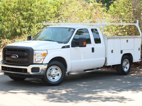 Used 2012 Ford F350 XL w/ PWR Equipment Group RWD image 4