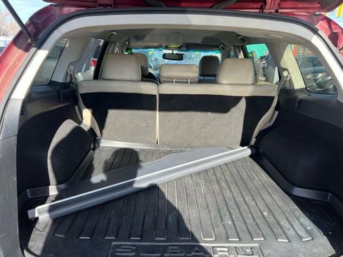 Used 2011 Subaru Outback 2.5i Premium w/ All-Weather Pkg image 10