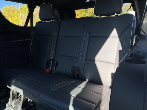 New 2026 GMC Yukon XL Elevation image 11