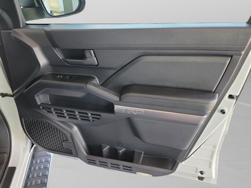 Certified 2025 Toyota 4Runner TRD Off-Road Premium AWD/4WD image 25