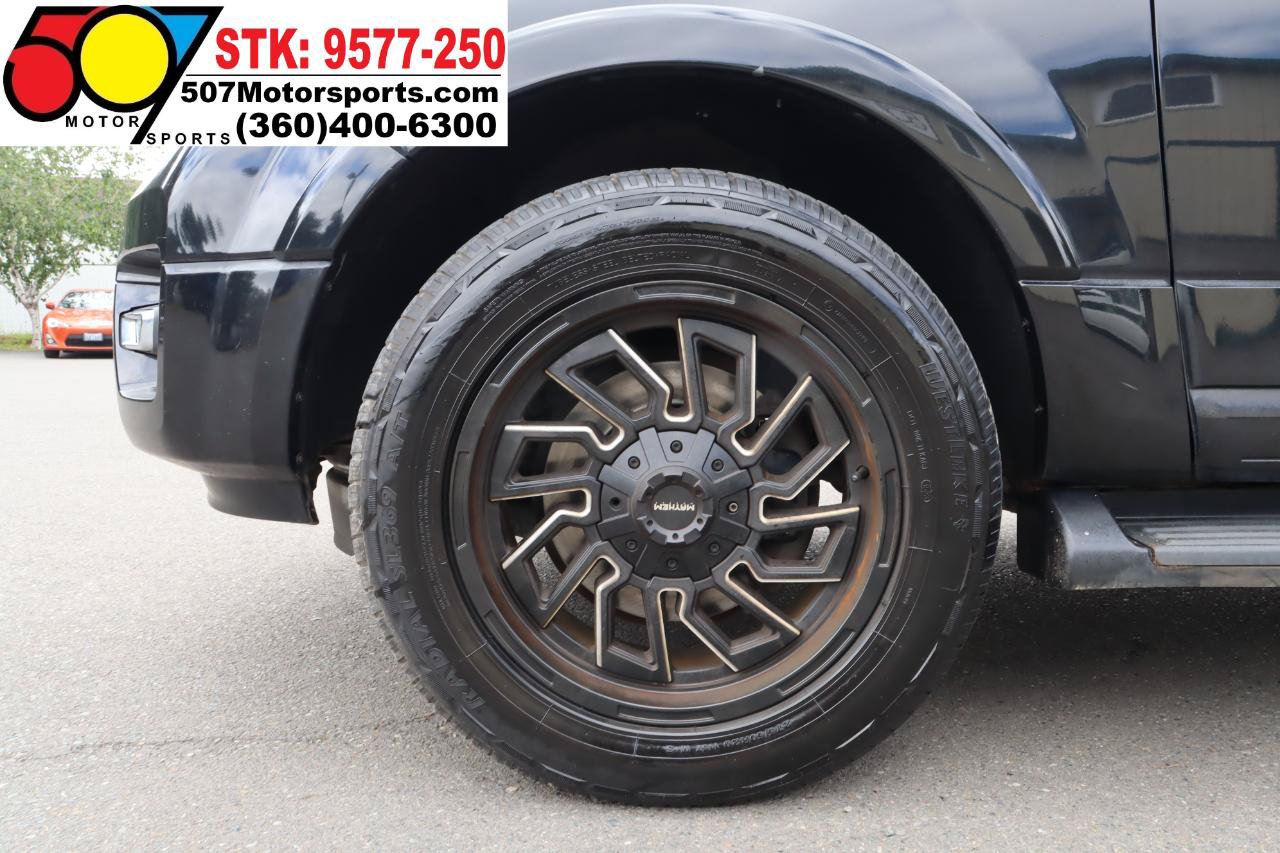 Used 2017 Ford Expedition Limited AWD/4WD image 26