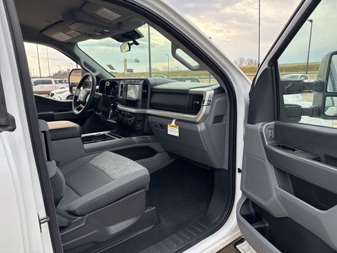 Used 2024 Ford F350 XLT w/ 360-Degree Camera Package image 14