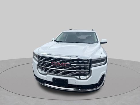 Used 2021 GMC Acadia Denali w/ Denali Technology Package FWD image 3