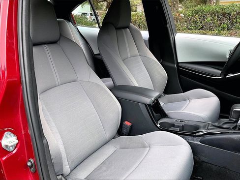 Used 2023 Toyota Corolla SE image 26