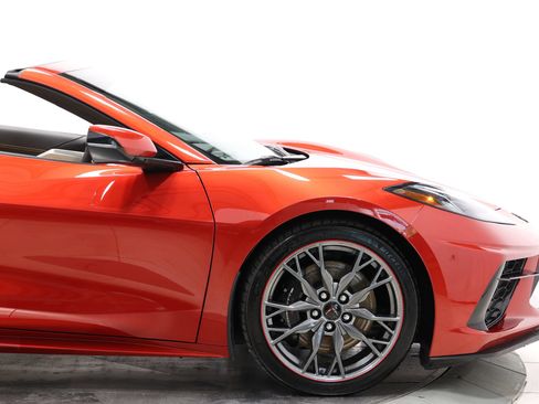 Used 2023 Chevrolet Corvette Stingray Premium Conv w/ Z51 Performance Package RWD image 71