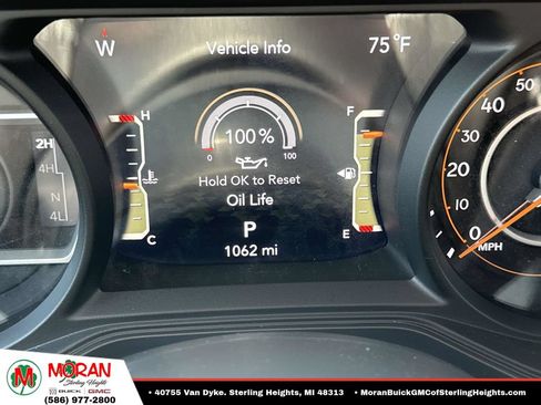 Used 2026 Jeep Wrangler Unlimited Sahara AWD/4WD image 23