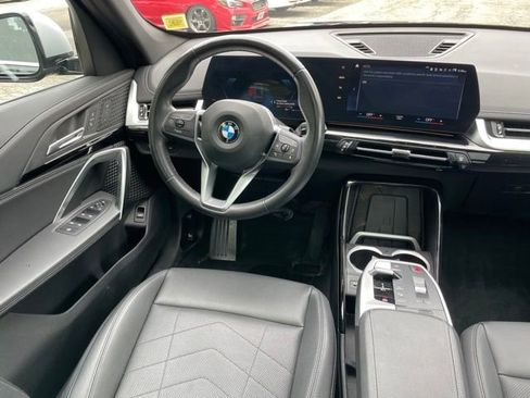 Used 2023 BMW X1 xDrive28i w/ Convenience Package AWD/4WD image 9