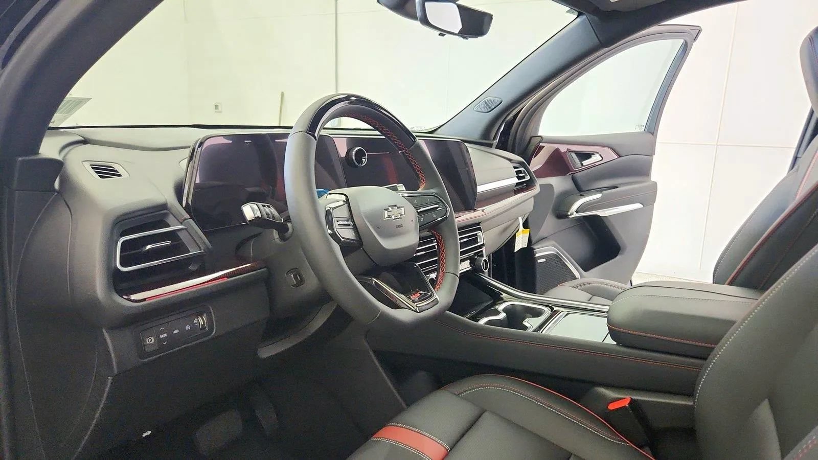 New 2027 Chevrolet Traverse RS AWD/4WD image 14