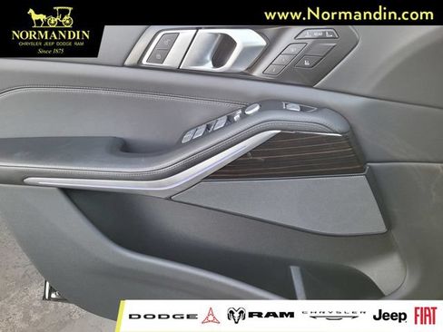 Used 2025 BMW X7 xDrive40i AWD/4WD image 13