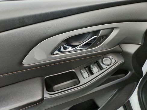 Used 2019 Chevrolet Traverse LS FWD image 19